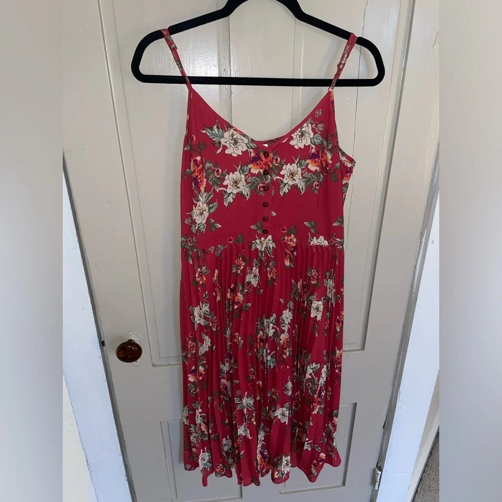 Xhilaration Red and White Multicolor Pleated Maxi Sundress Adjustable Straps - Picture 4 of 7